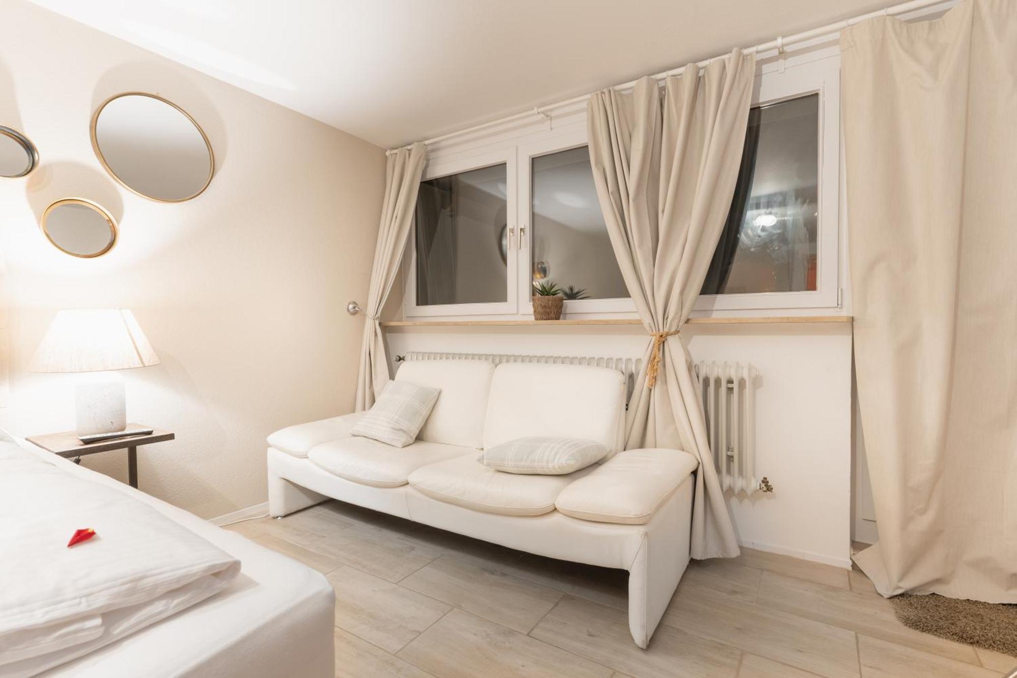 Seeblick-Oase Istayunixi Seenaehe-Sauna-Balkon-Netflix-Parkplatz Ohningen Exterior photo
