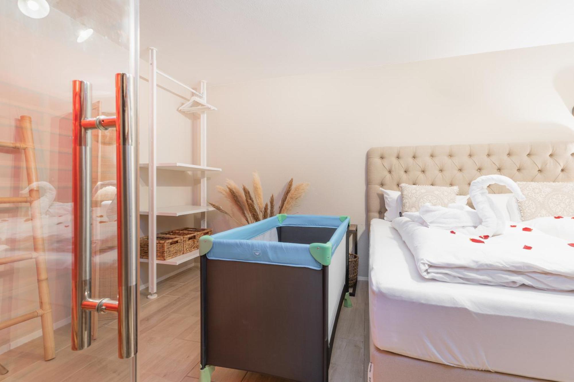 Seeblick-Oase Istayunixi Seenaehe-Sauna-Balkon-Netflix-Parkplatz Ohningen Exterior photo
